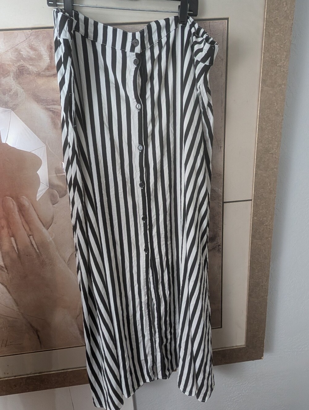 Hot Topic Black and White Vertical Stripe Maxi Skirt Plus Size 3
